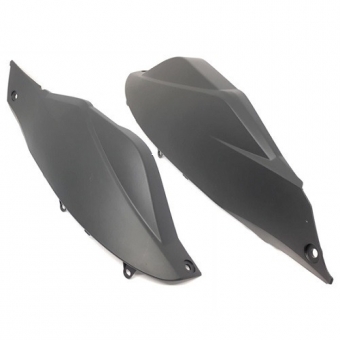 COMPLEMENTO TAMPA LATERAL BIZ 125 -10 CINZA
